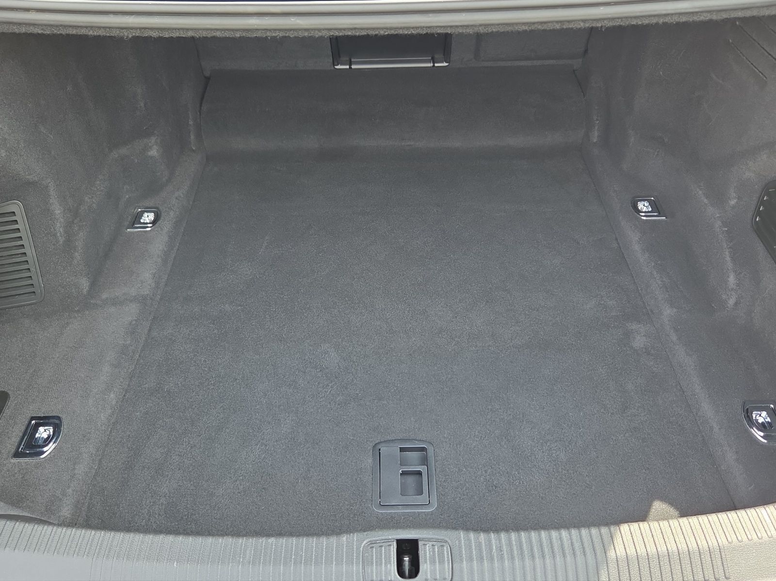 Audi A8 - Bild 11