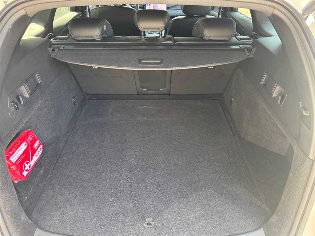 BYD SEAL 6