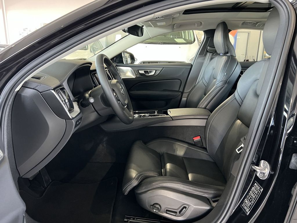 Volvo S60 T8 Ultimate Dark Recharge AWD B&W Massage