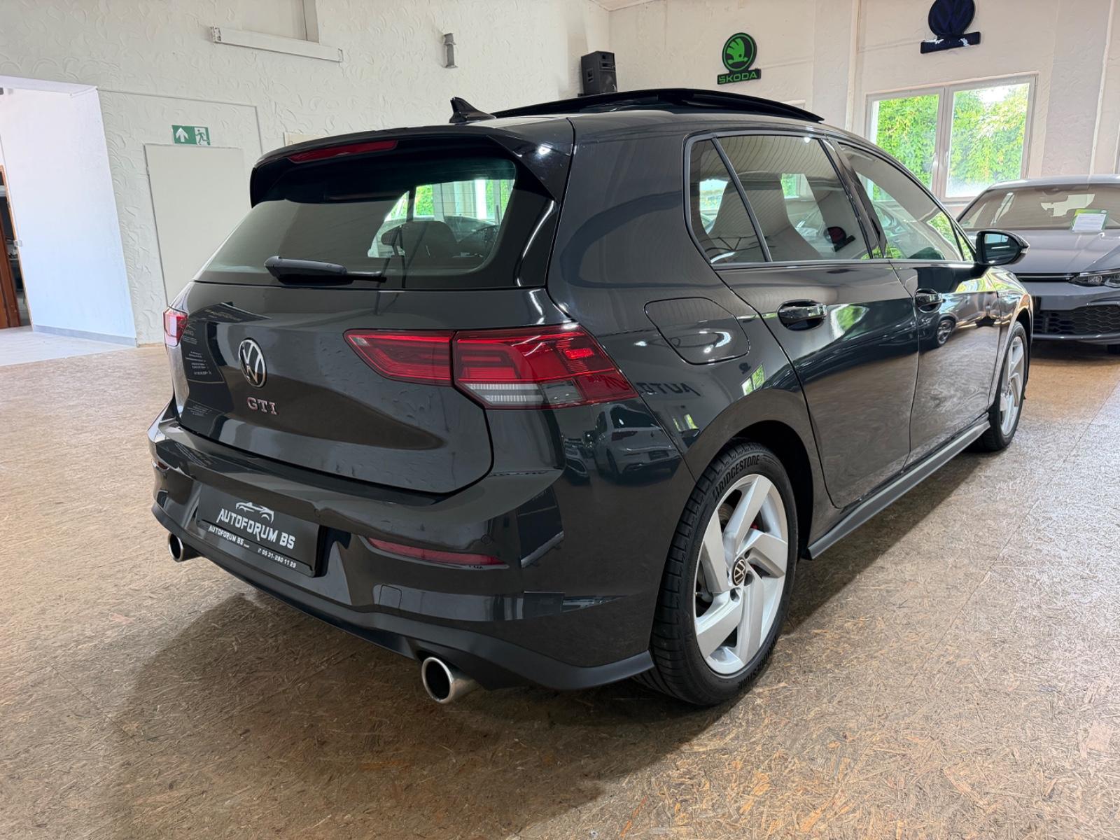 Volkswagen Golf VIII Lim. GTI 2.0/PANO/CAM/IQ/SHZ/17", миниатюра 7