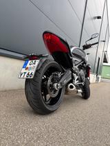 Triumph Trident 660, TÜV neu, TOP Zustand, viel Zubehör - TRIUMPH TRIDENT