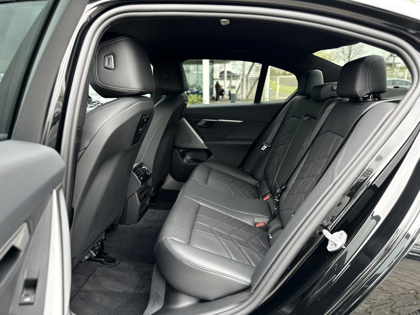 BMW 520d xDrive M Sportpaket Head-Up DAB foto 14