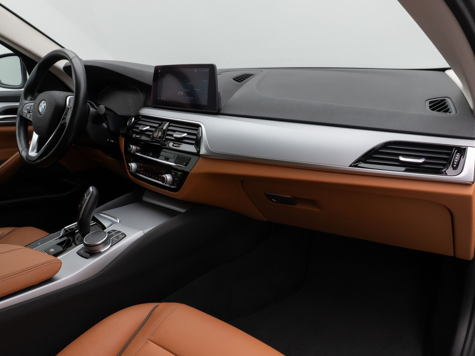 Fahrzeugabbildung BMW 520d Kamera Leder HiFi Sport AHK Alarm Parkassis