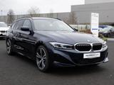 BMW 330e Touring FACEL. PANO HUD LED ACC NAVI KAMERA - BMW 330 Gebrauchtwagen