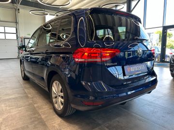 MYAUTOCENTER – Gebraucht- und Jahreswagen mit Werkstattservice in Pfaffenhofen Volkswagen Touran *1.HAND*Tempo*Klima*AHK*PDC*