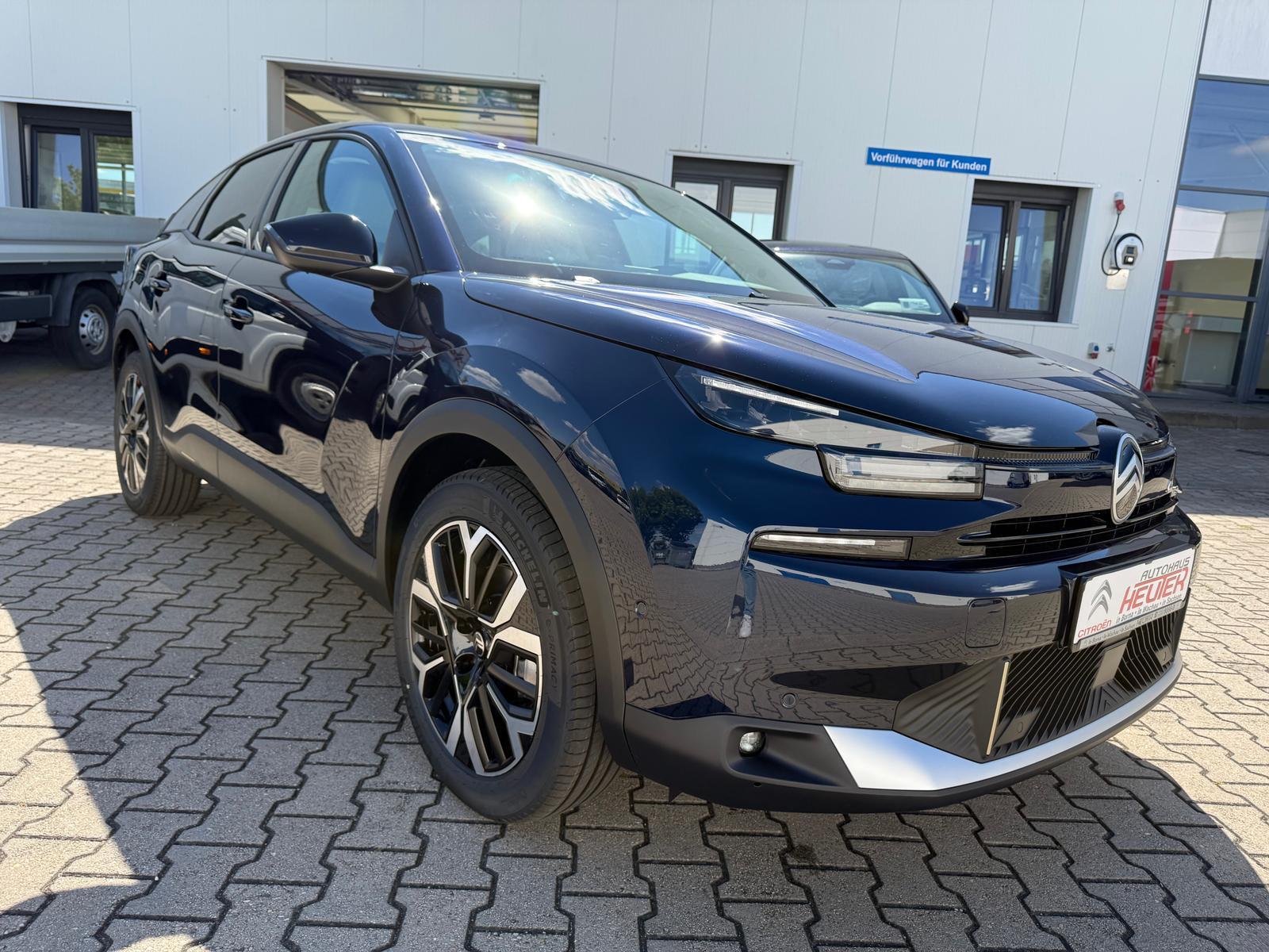 Citroën C4 Hybrid 145  MAX