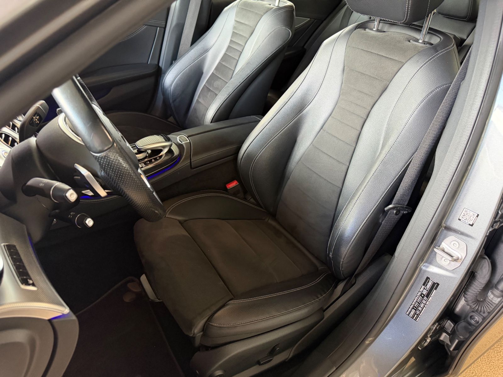 Fahrzeugabbildung Mercedes-Benz E 350 E Limousine*AMG-Line* Digitaltacho