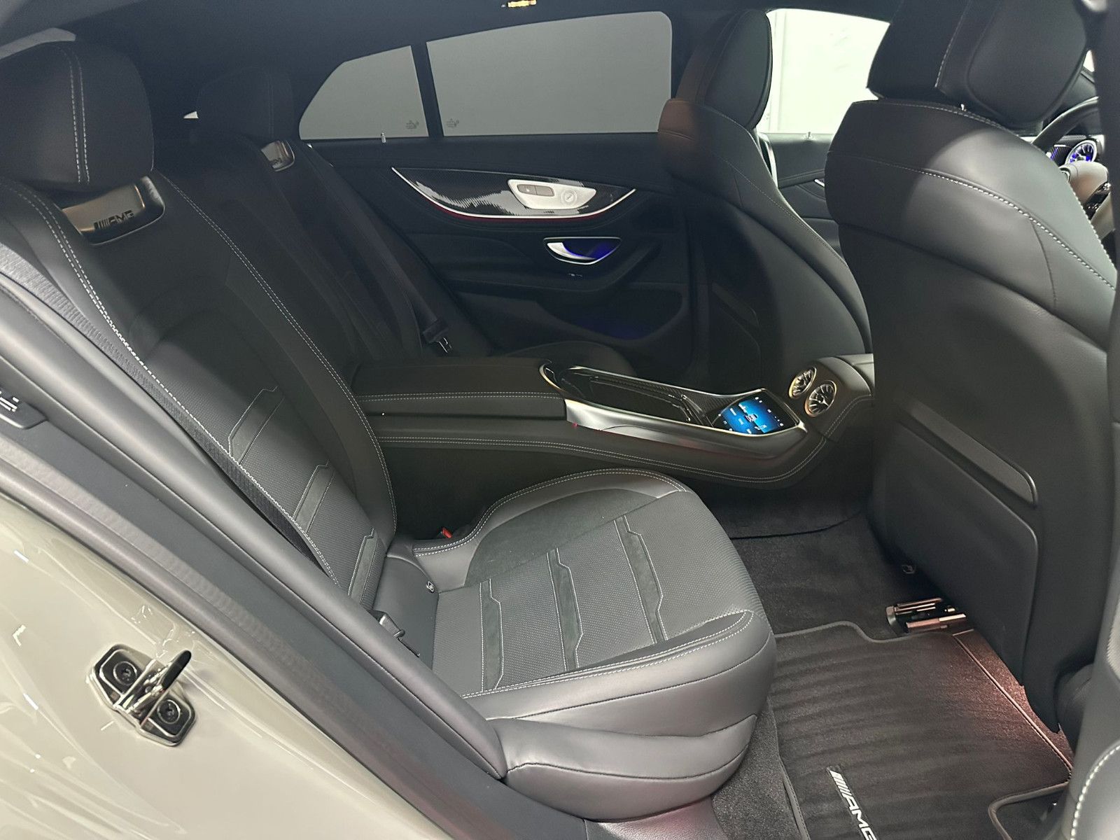 Fahrzeugabbildung Mercedes-Benz GT 63  S E Performance *AERODYNAMIK*CLASSICGRAU*