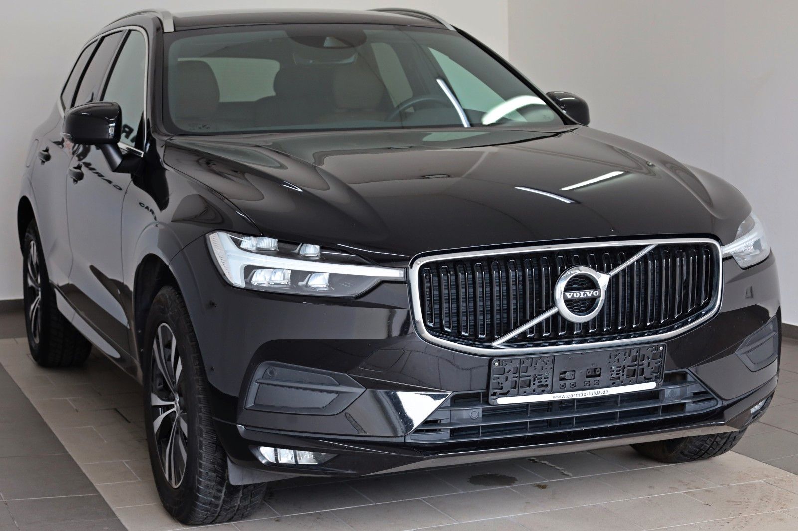 Fahrzeugabbildung Volvo XC 60 Momentum Pro Geartr.Leder,Navi,SH, Kamera