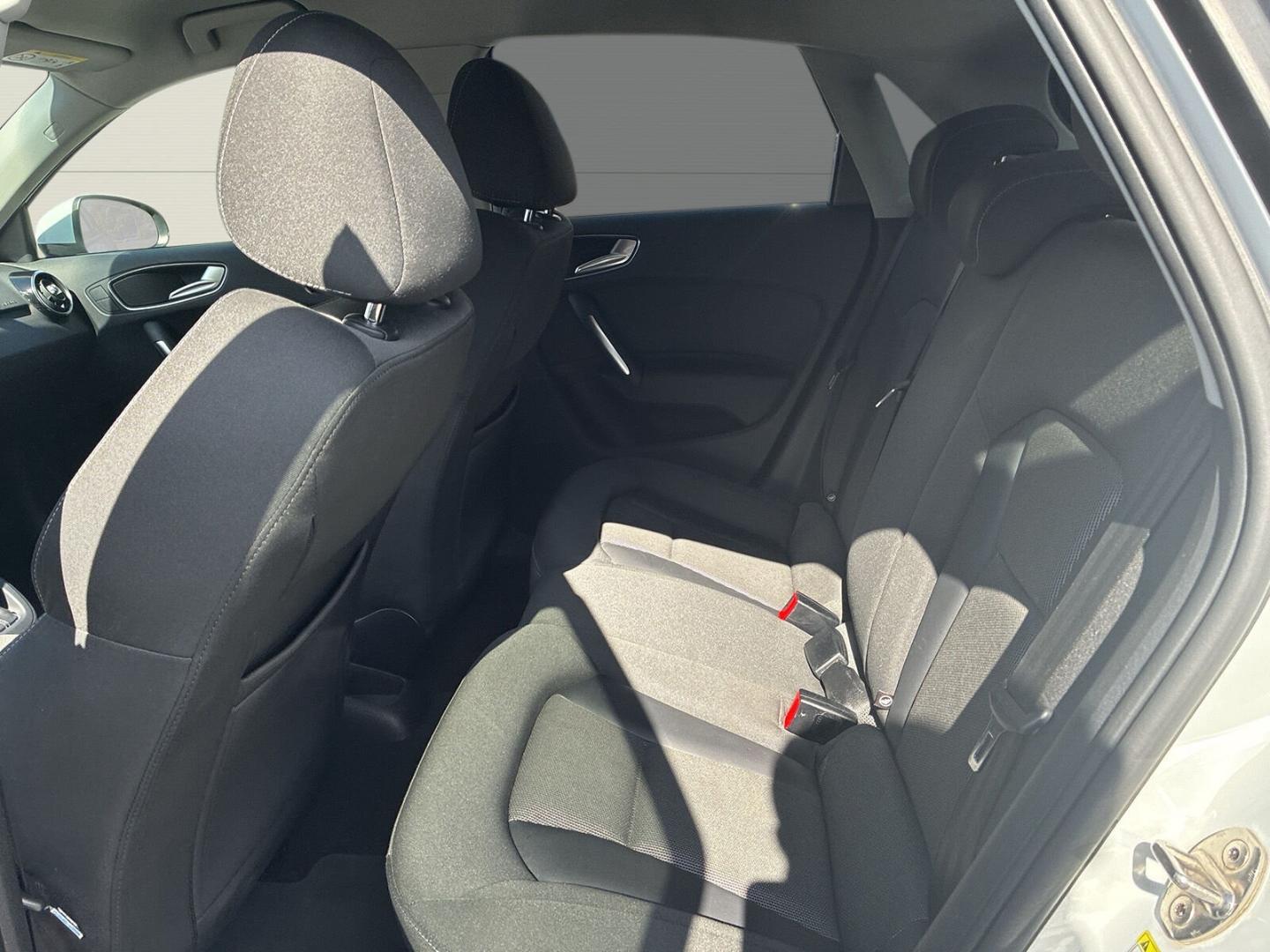 Audi A1 Sportback Navi/Klima/PDC/BT/ACC/SHZ/ACC/Schec