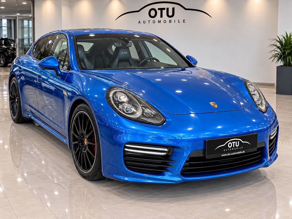 Image of Porsche Panamera