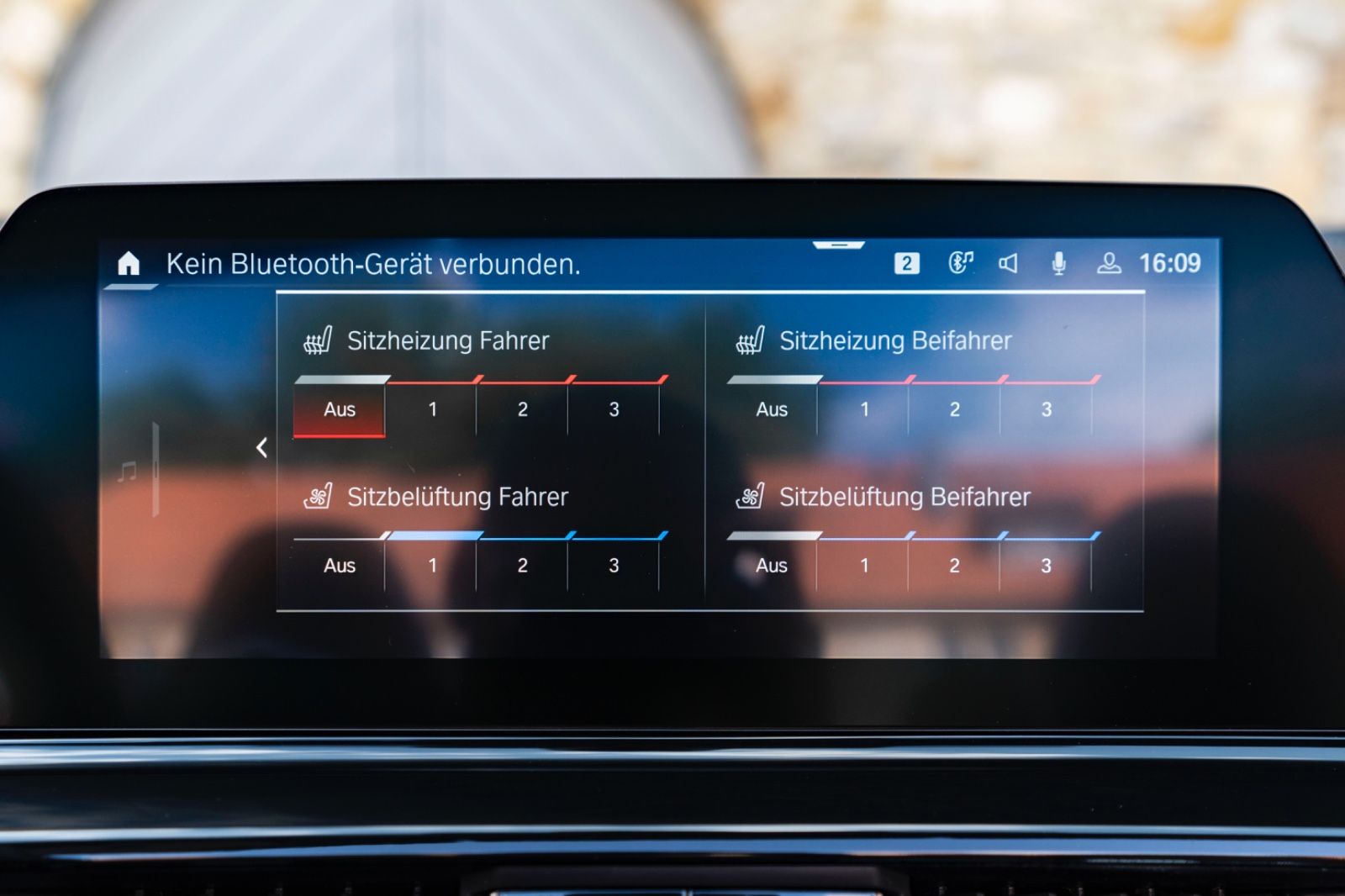 Fahrzeugabbildung BMW M8 Cabrio Competition LASERLICHT HUD H&K 360° M