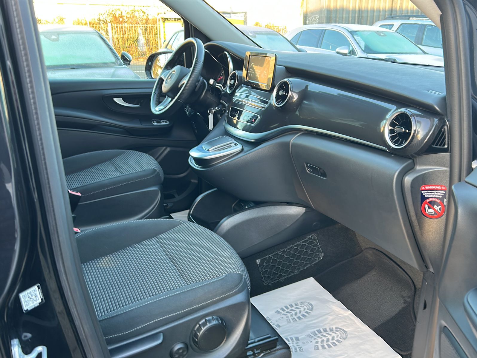 Fahrzeugabbildung Mercedes-Benz V 250 d lang 9G-TRONIC