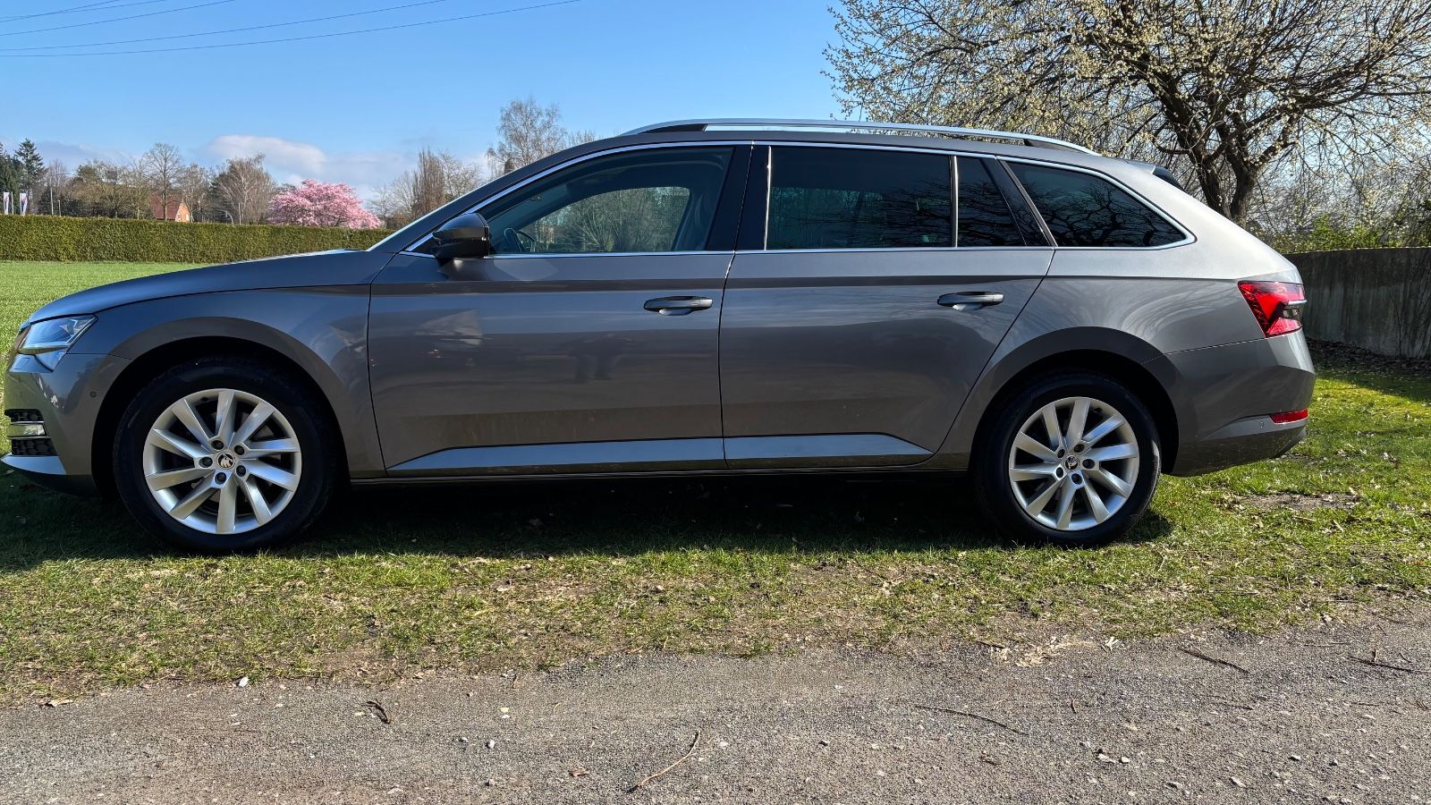 Skoda Superb Combi 2.0 TDI DSG 4x4 foto 17