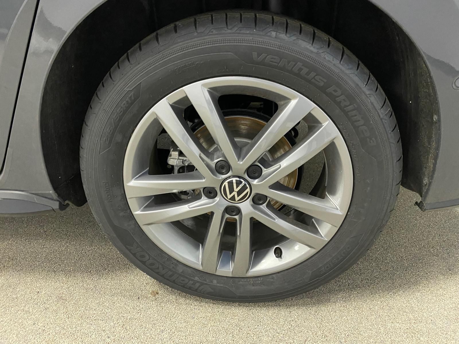 Fahrzeugabbildung Volkswagen Touran 1.5 TSI R-Line COMFORTLINE DSG+ACC+AHK