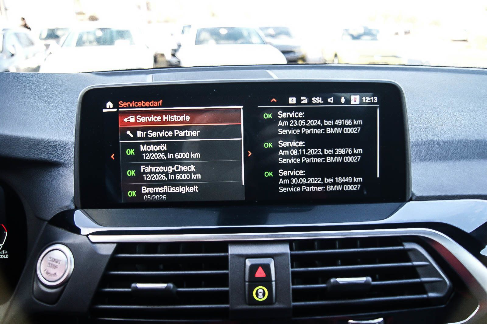 Fahrzeugabbildung BMW X4 xDrive 20 d M Sport X HUD ANHZV STHZG PANO