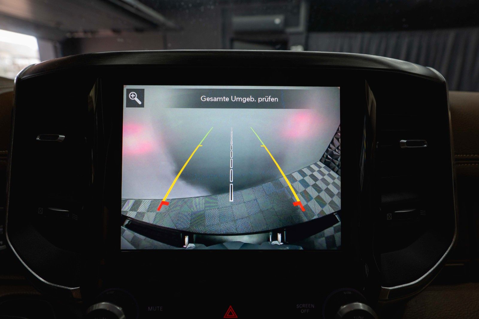 Fahrzeugabbildung Dodge RAM 5.7 V8 HEMI 4x4 LARAMIE Limited Offroad LED