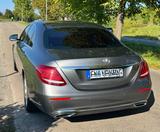 Mercedes-Benz E 220 d Autom. WIDESCREEN - Mercedes-Benz E 220: Widescreen