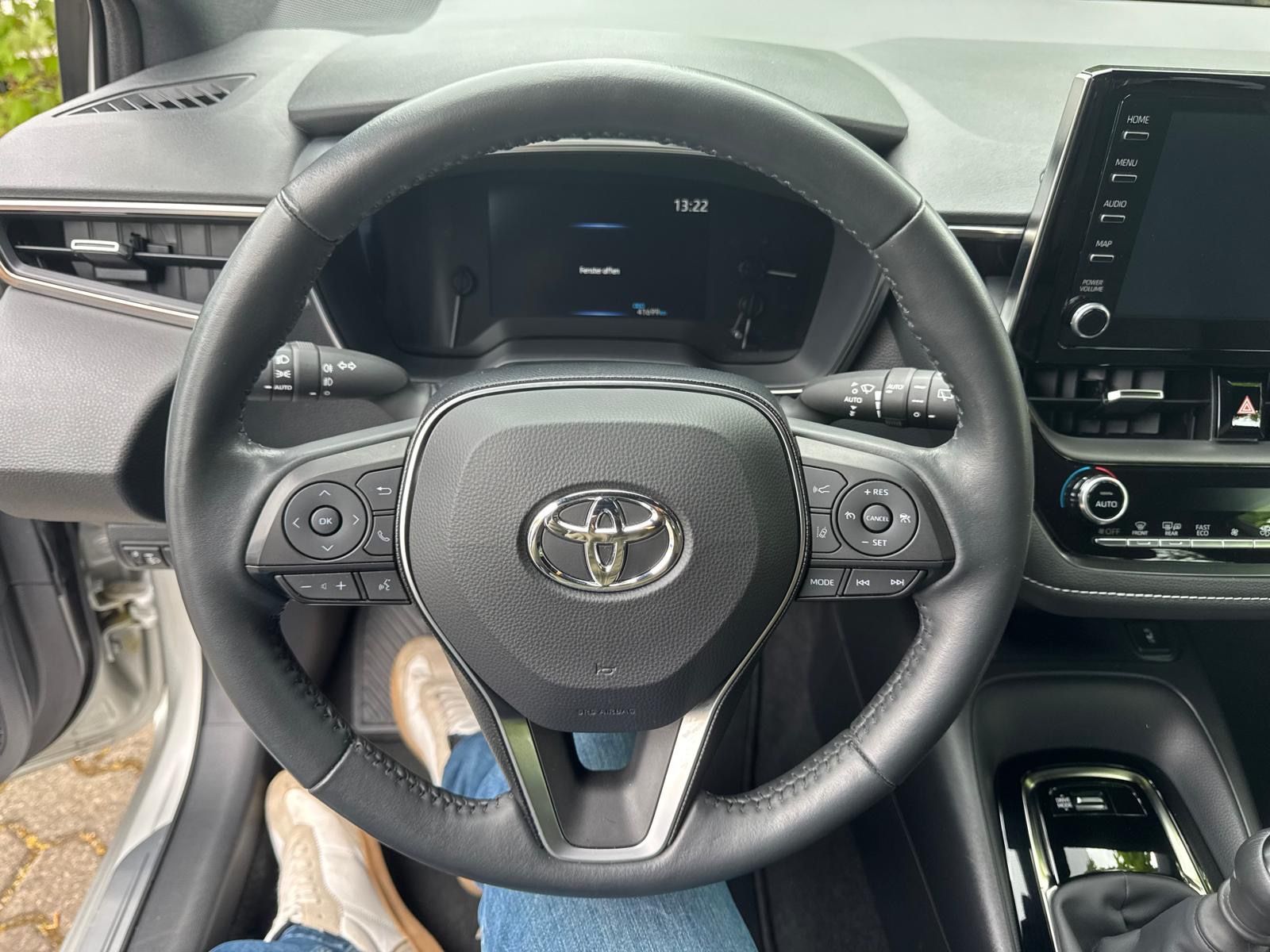 Fahrzeugabbildung Toyota Corolla Touring Sports Team D