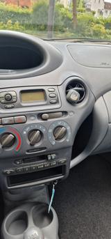 Toyota Yaris 1.0  - Toyota Yaris: Grün