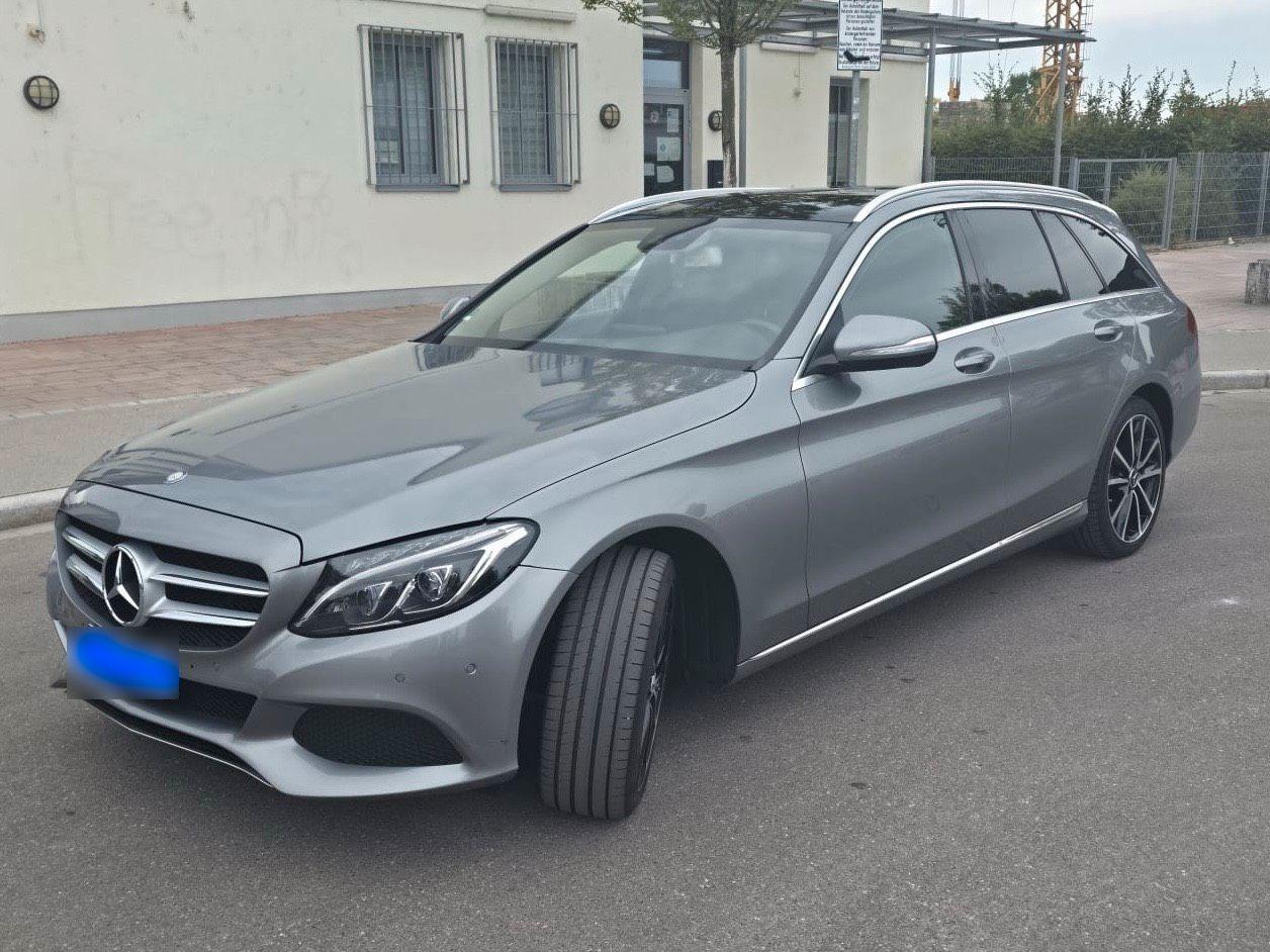Mercedes-Benz C 220