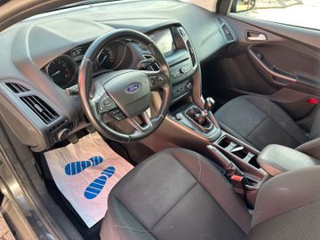 Ford Focus - 9