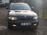 BMW 120i | 170 PS | schwarz | Schiebedach | Xenon  - BMW 120 aus 2011: 120i