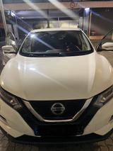 Nissan Qashqai+2 - Nissan Qashqai+2 mit Benzin-Antrieb: Automatik