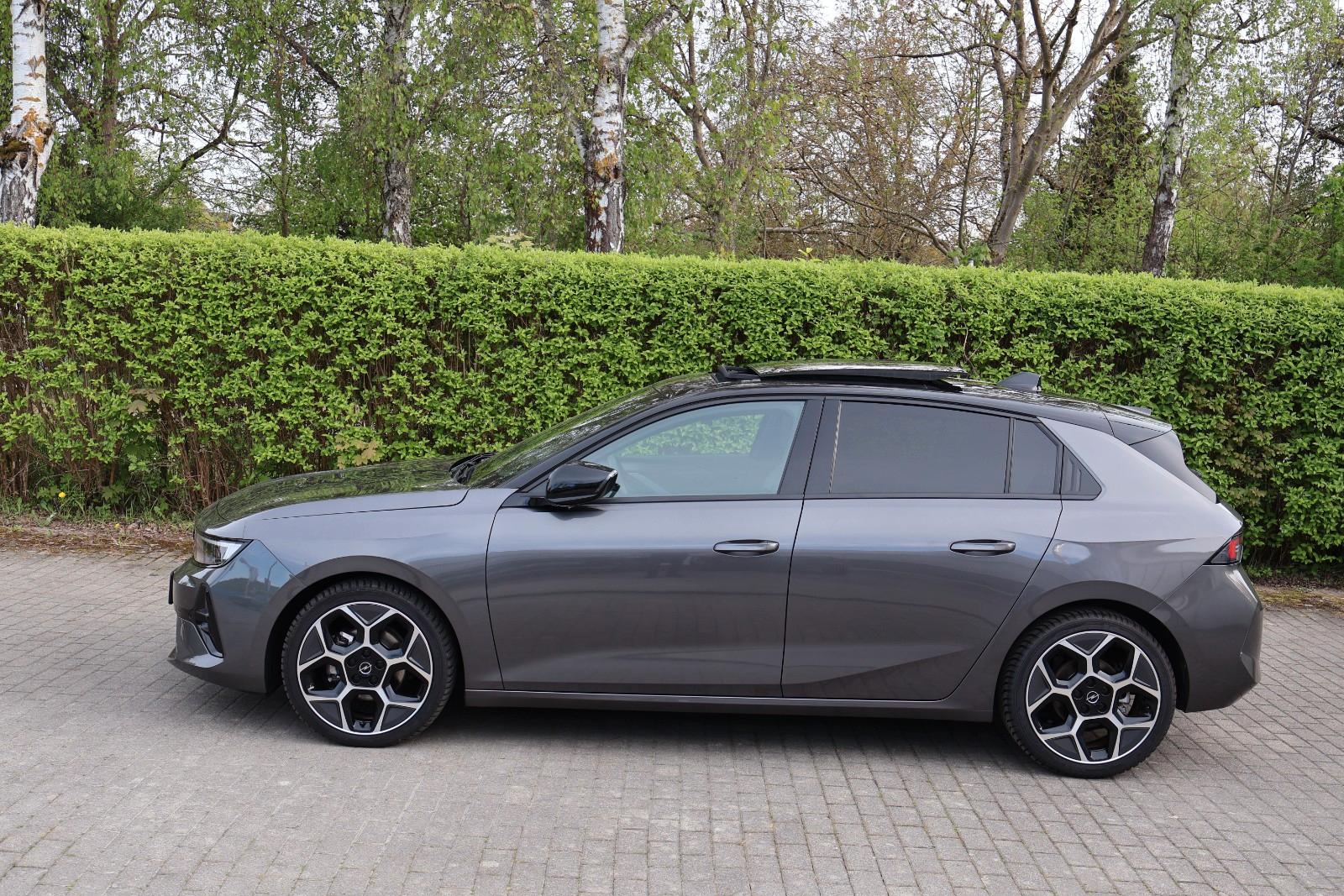 Opel Astra 5-T 1.2 Turbo AT8 Ultimate+ACC+Schiebedach