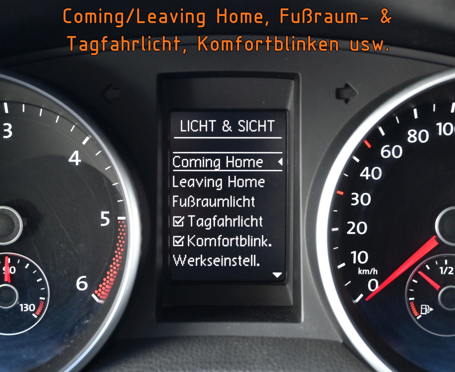 Fahrzeugabbildung Volkswagen Golf 1.6 TDI Variant MATCH °AHK°PANO°STANDHEIZ.°