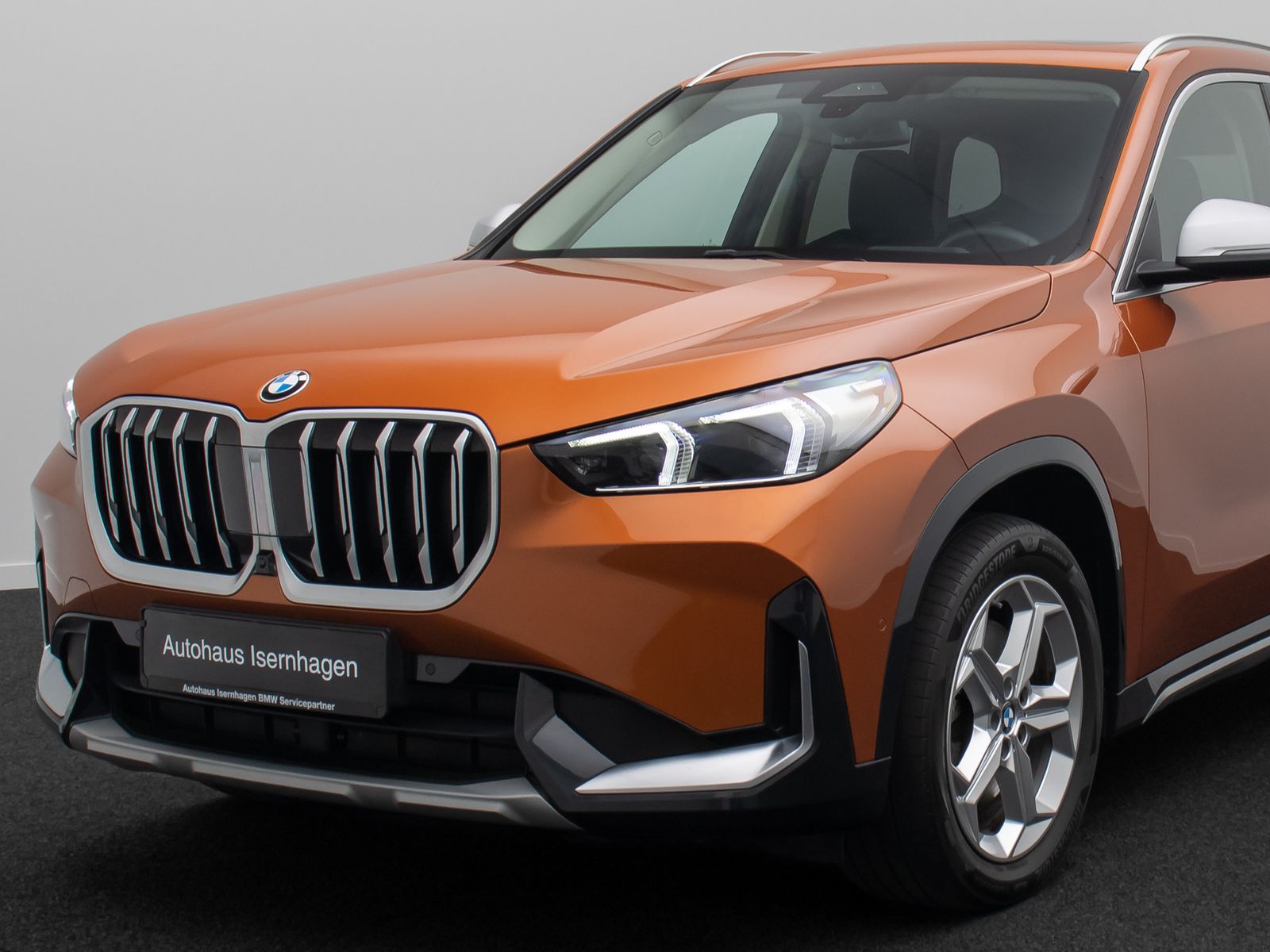 Fahrzeugabbildung BMW X1 xD23i xLine 360&deg;Panorama HUD DAB Sport 18Zoll