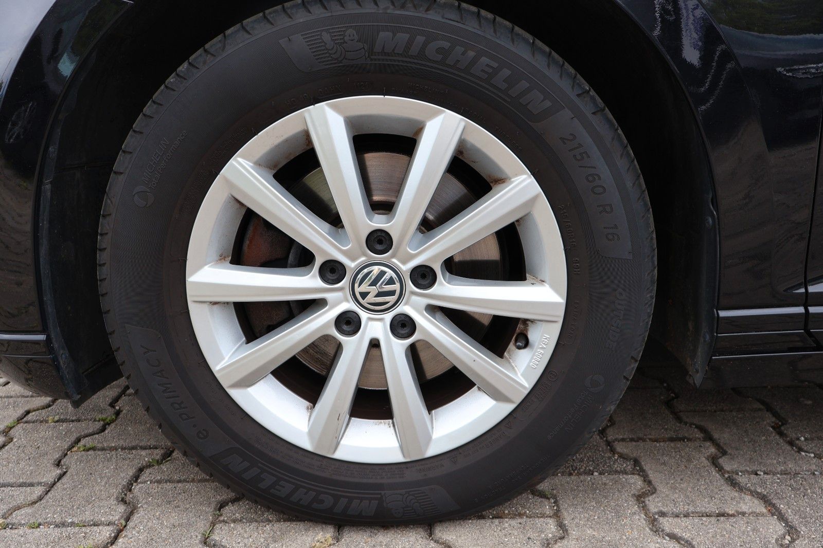 Fahrzeugabbildung Volkswagen Passat Lim. Comfortline BMT/Start-Stopp