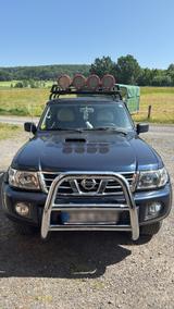 Nissan Patrol y61 - Nissan Patrol mit Diesel-Antrieb: Geländewagen