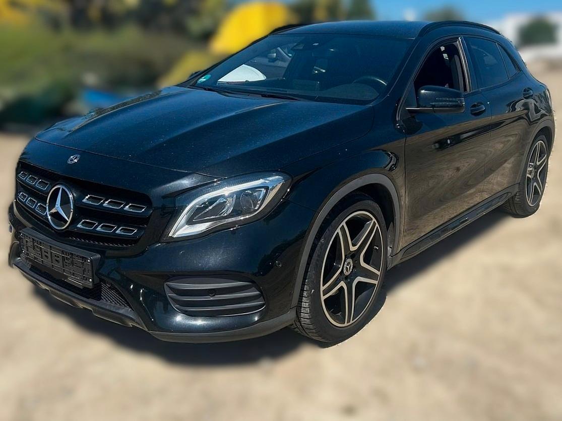 Mercedes-Benz GLA 200 AMG Line,Night-Paket,Navi,LED,