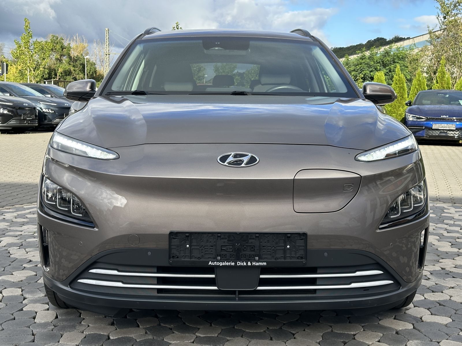 Hyundai Kona Elektro Trend LED ACC NAV KREL CAM SHZ WÄPU imagem 3