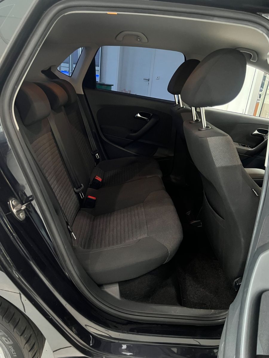 Fahrzeugabbildung Volkswagen Polo V 1.2 TSI  Comfortline