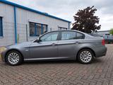 BMW 320i -