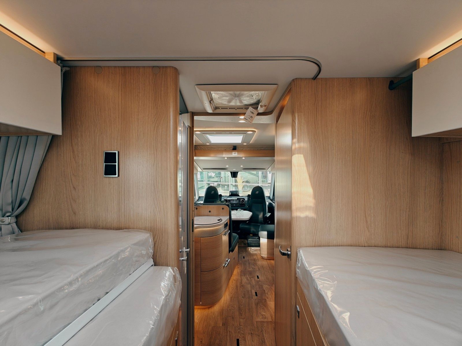 Fahrzeugabbildung HYMER / ERIBA / HYMERCAR B-KLASSE MC I 680 PREMIUM - NEU! MODELL 2025