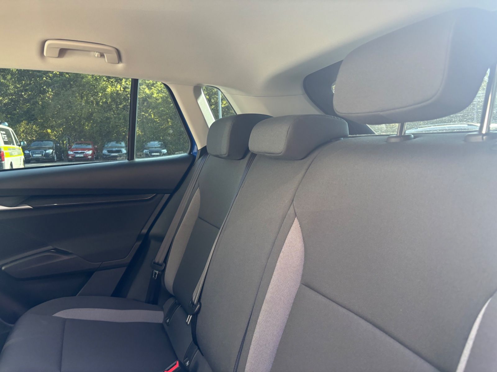 Fahrzeugabbildung SKODA Elroq 50 Tour kam navi