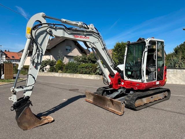 Takeuchi TB 370