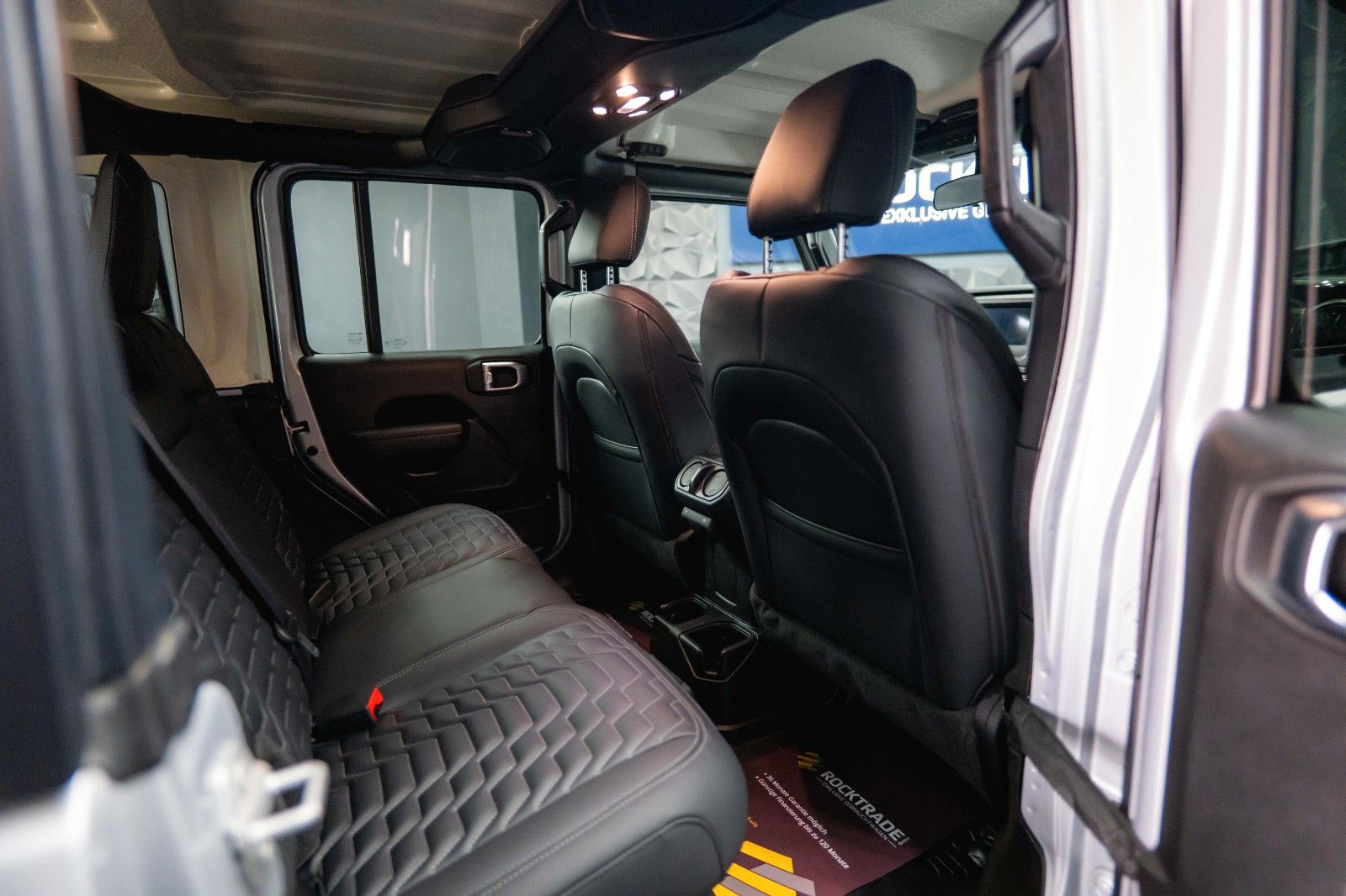 Fahrzeugabbildung Jeep Wrangler 3.6 V6 UNLIMITED SPORT OFFROAD 4x4 LED