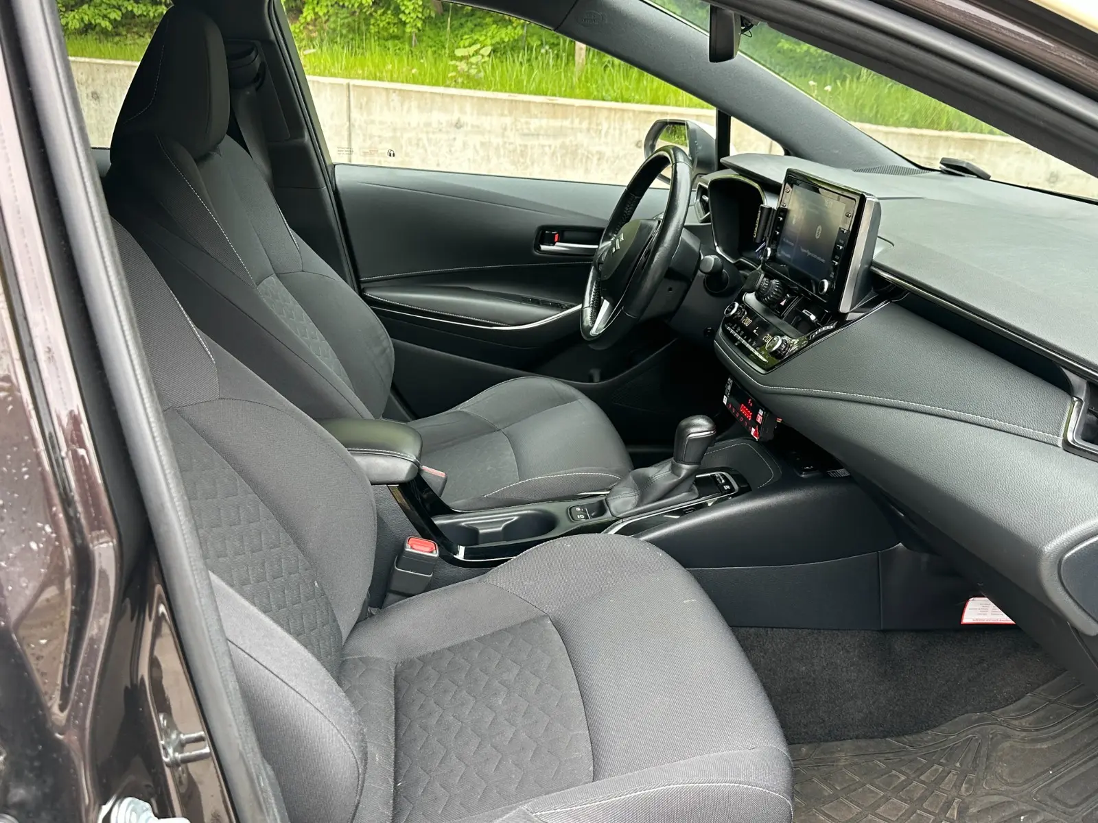 Suzuki Swace TouringSports Hybrid-Kamera-ACC-Folie-TAXI