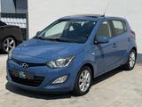 Hyundai i20 Style/AUTOMATIK/PDC/KLIMAAUTO/SCHIEBEDACH - Hyundai i20: Schiebedach
