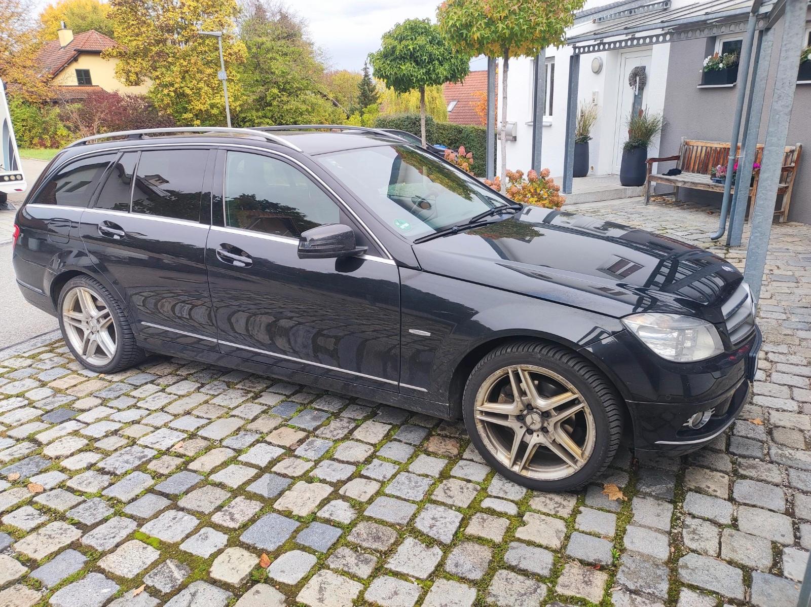Mercedes-Benz C220 2008 — вигляд ззаду