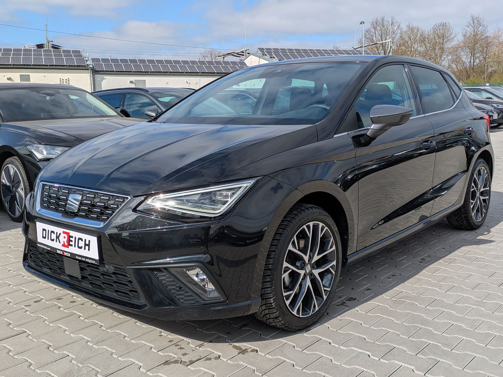 Fahrzeugabbildung SEAT Ibiza Xcellence 1.0 TSI VOLL-LED*ACC*APP*KAMERA