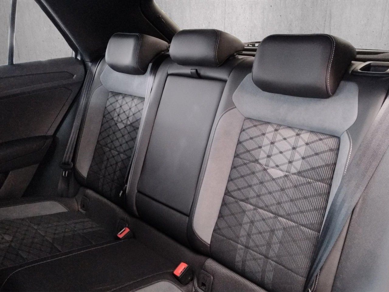 T-Roc R-Line 1.5 TSI DSG Klima Navi