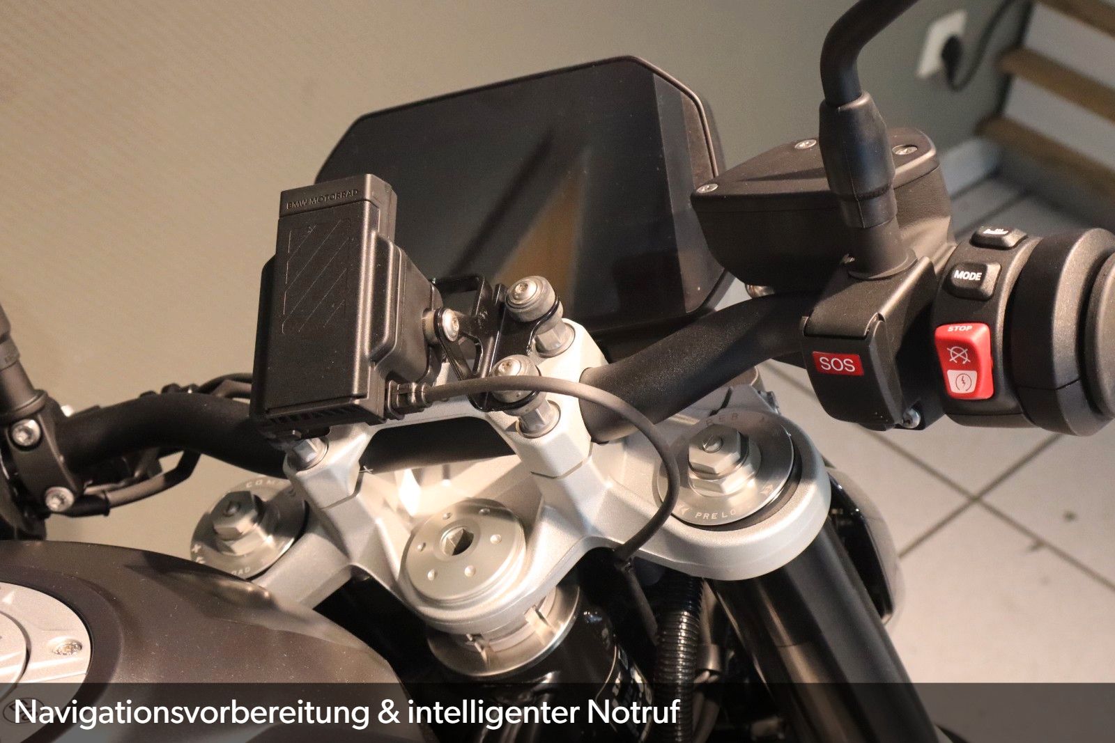 Fahrzeugabbildung BMW F 900 R A2