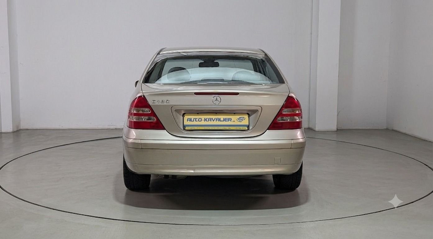 Fahrzeugabbildung Mercedes-Benz C 180 HU/AU bis 12.27 * Sitzhzg. * Schiebedach *