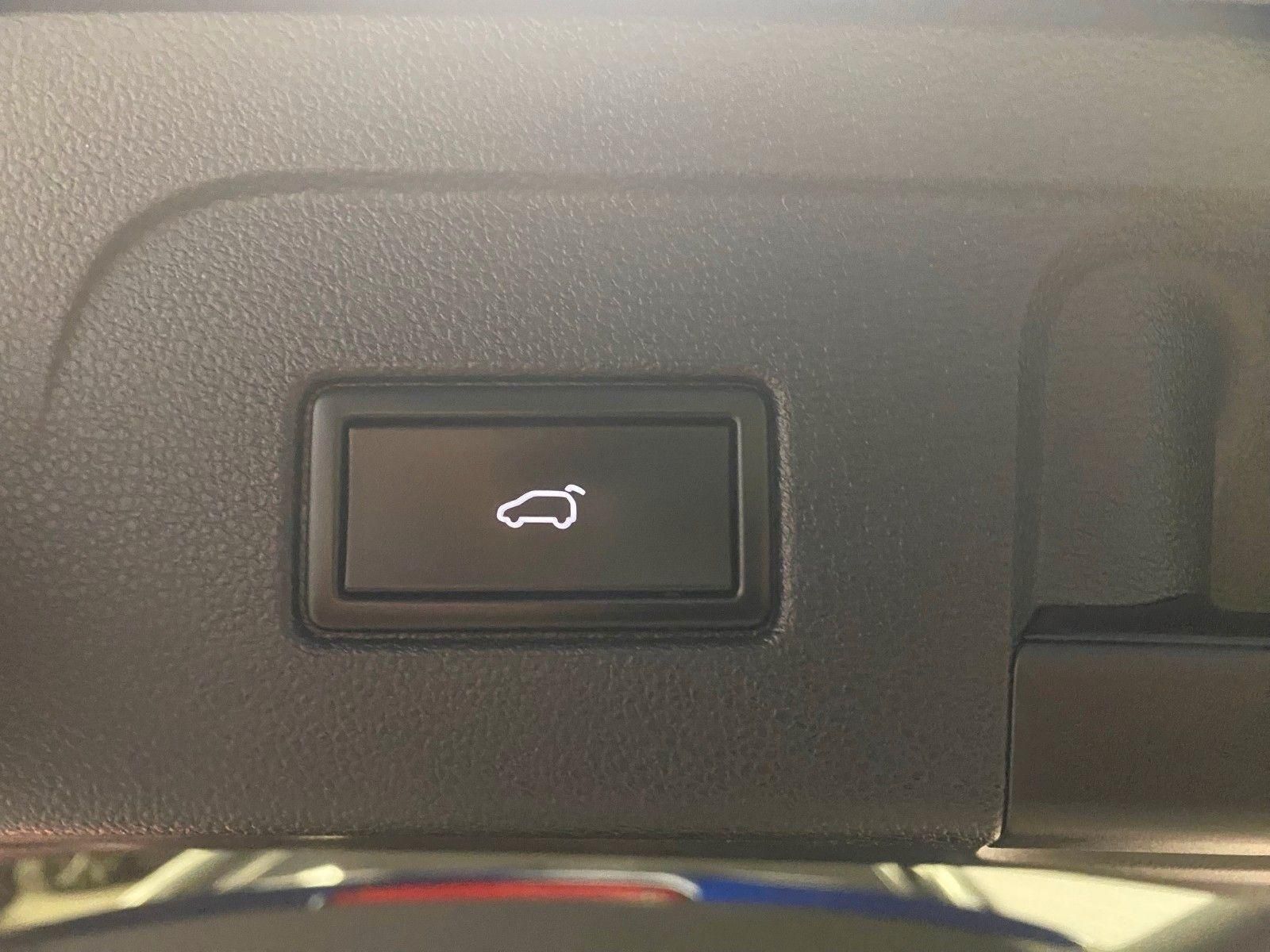 Fahrzeugabbildung Volkswagen Touran 1.5 TSI JOIN+NAVI+AHK schwenk+KAMERA+ACC+