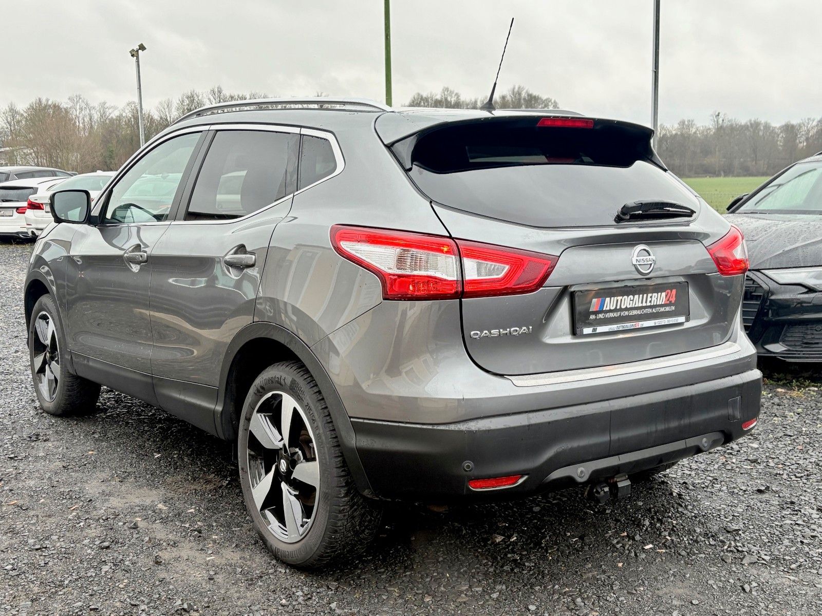 Fahrzeugabbildung Nissan Qashqai 1.6 N-Connecta Navi AHK 360 View 2.HAND